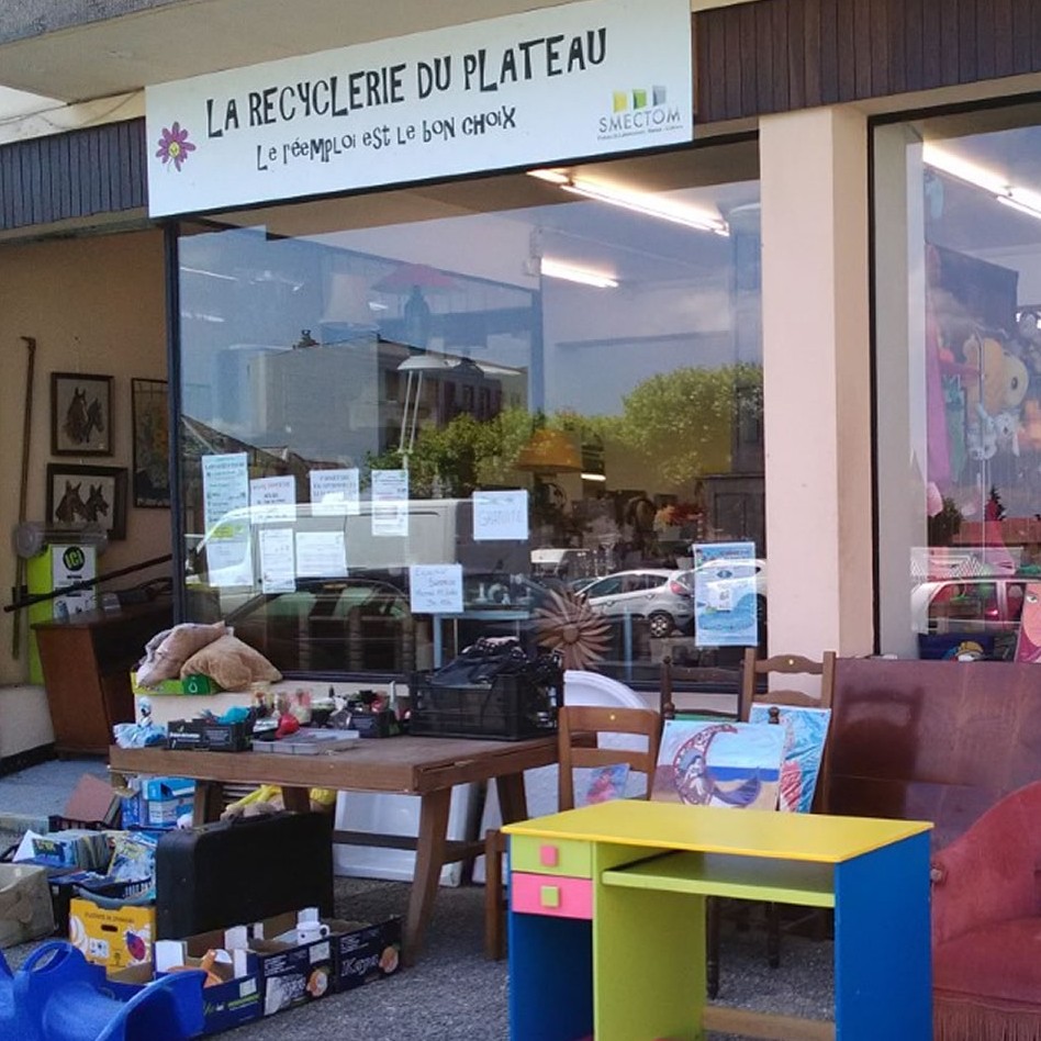 Mercredi 2 février 2022 : -50% sur de nombreux articles à la Recyclerie !